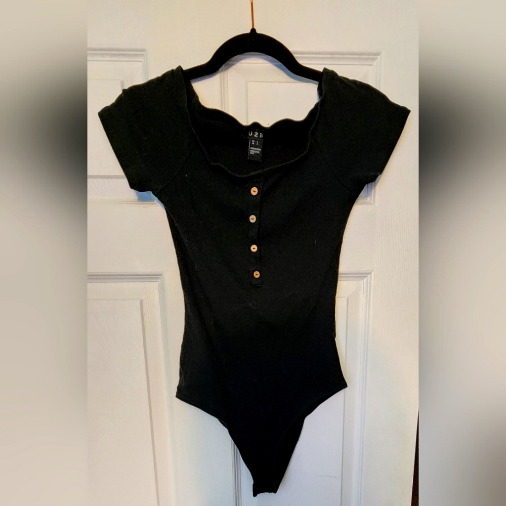 U2B brand Bodysuit